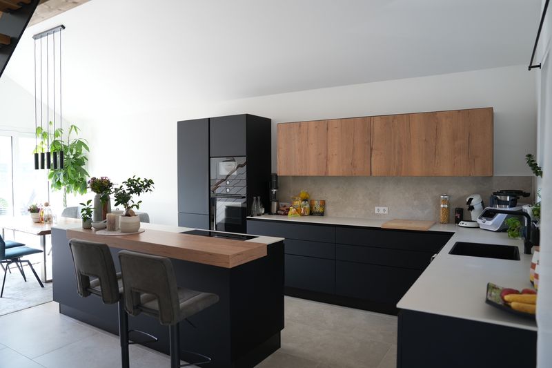 Wohnen mit Charakter: Großzügiges Apartment in Hittistetten